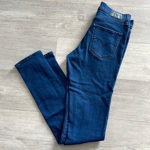 Levis 311 SHAPING SKINNY size 29